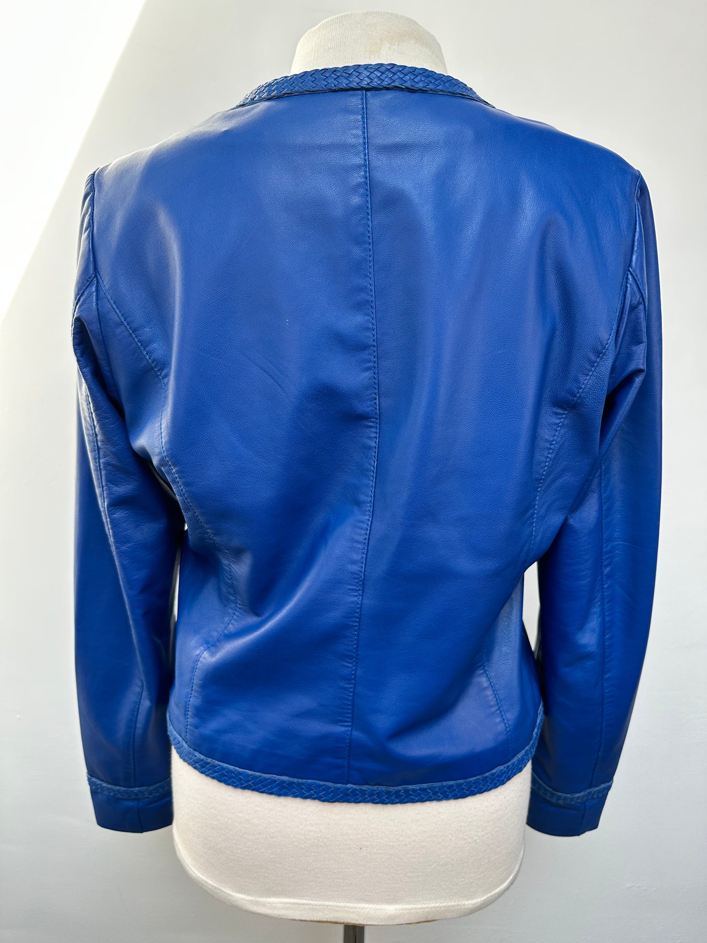 Claudia Sträter blauw leren jasje maat 40