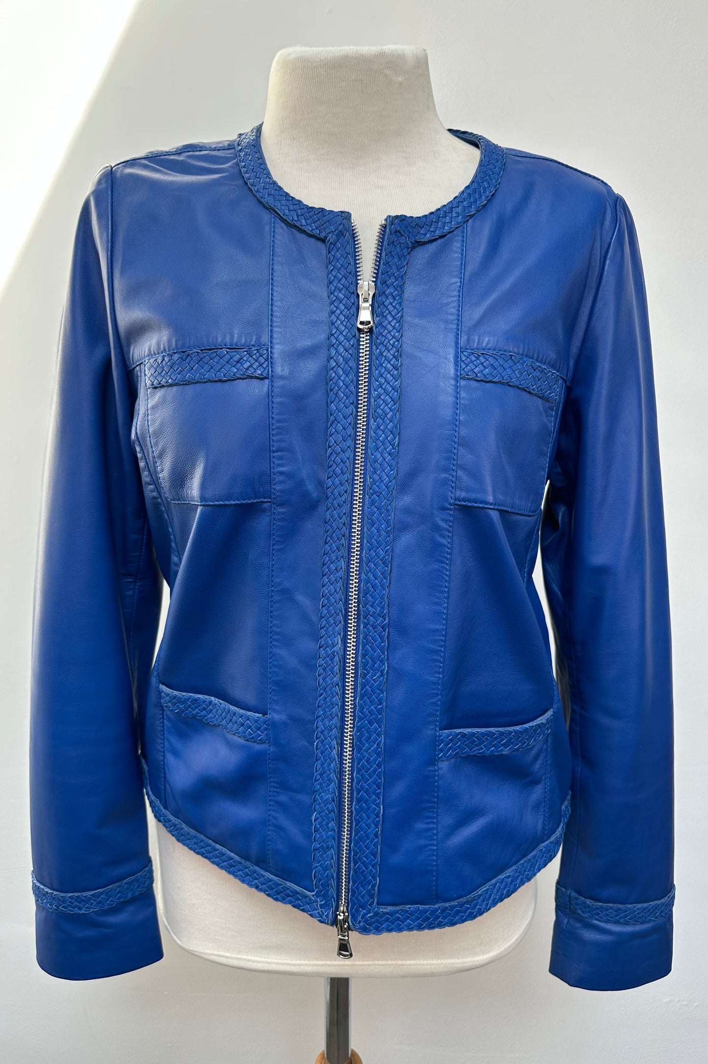 Claudia Sträter blauw leren jasje maat 40