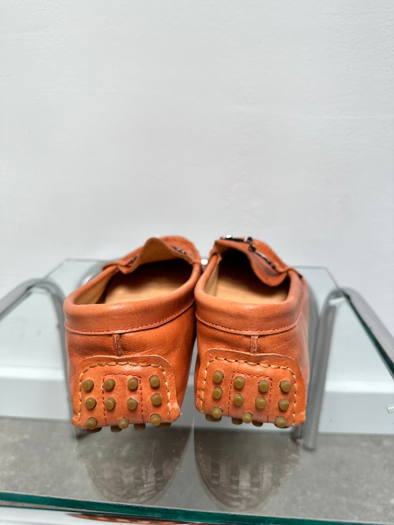 Tod's oranje loafers maat 38