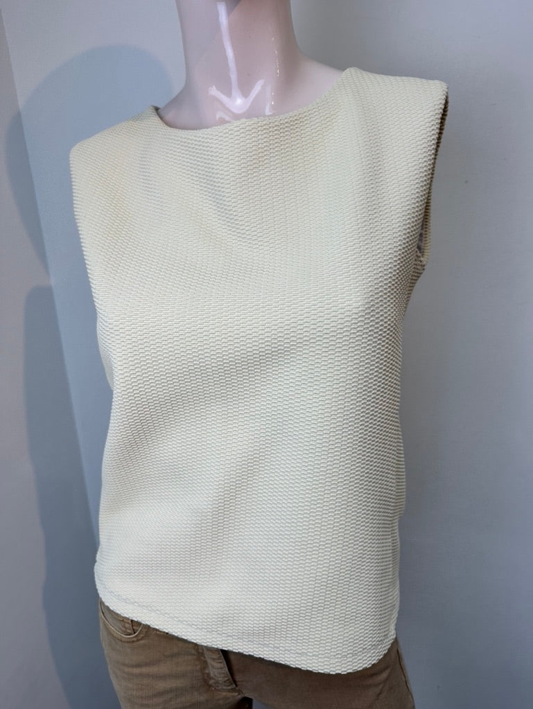 Vanilia crème top maat 40