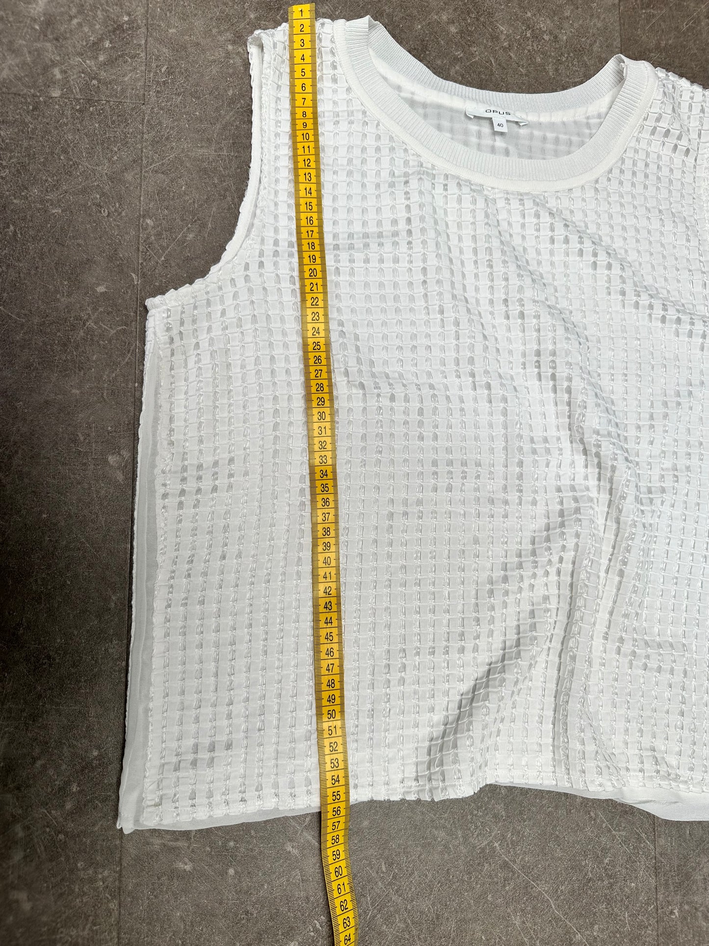 Opus mouwloze top maat 40