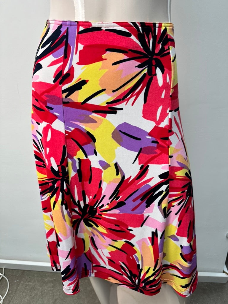 Taifun Rok maat 40 rood, roze, zwart