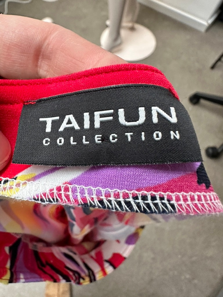 Taifun Rok maat 40 rood, roze, zwart
