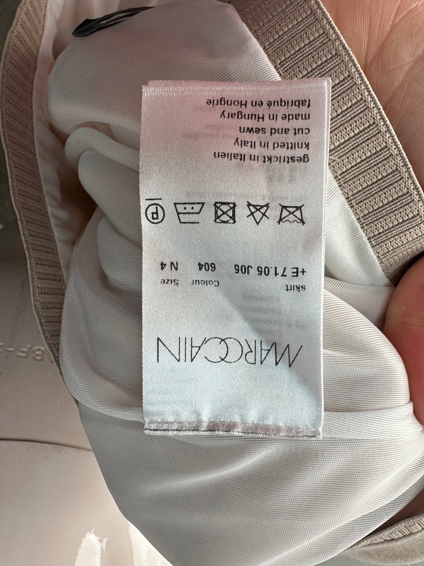 Marc Cain beige rokje maat 4