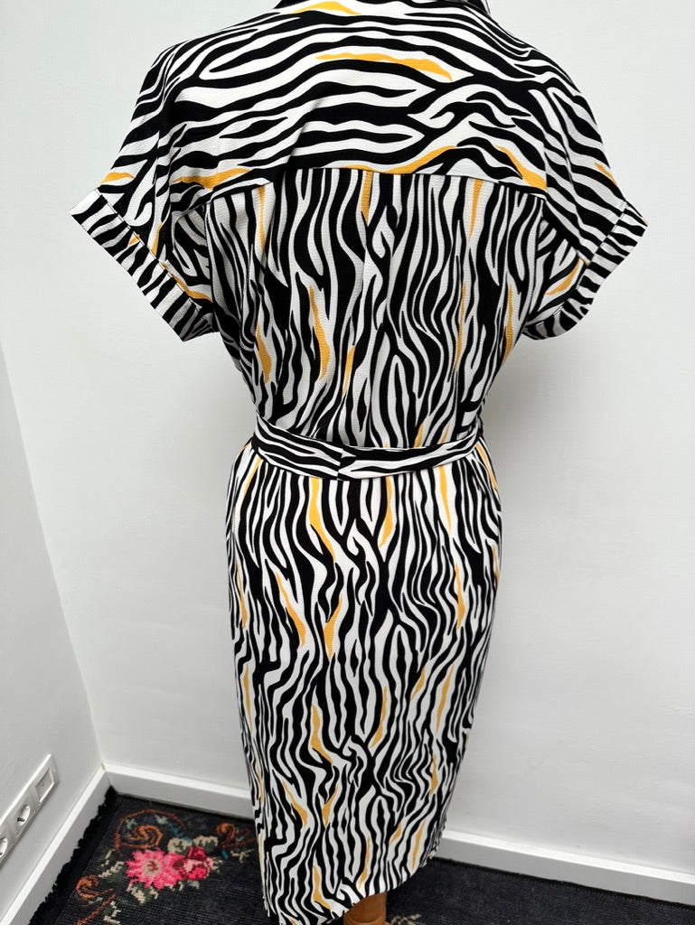 Pigalle jurk met korte mouw maat 36