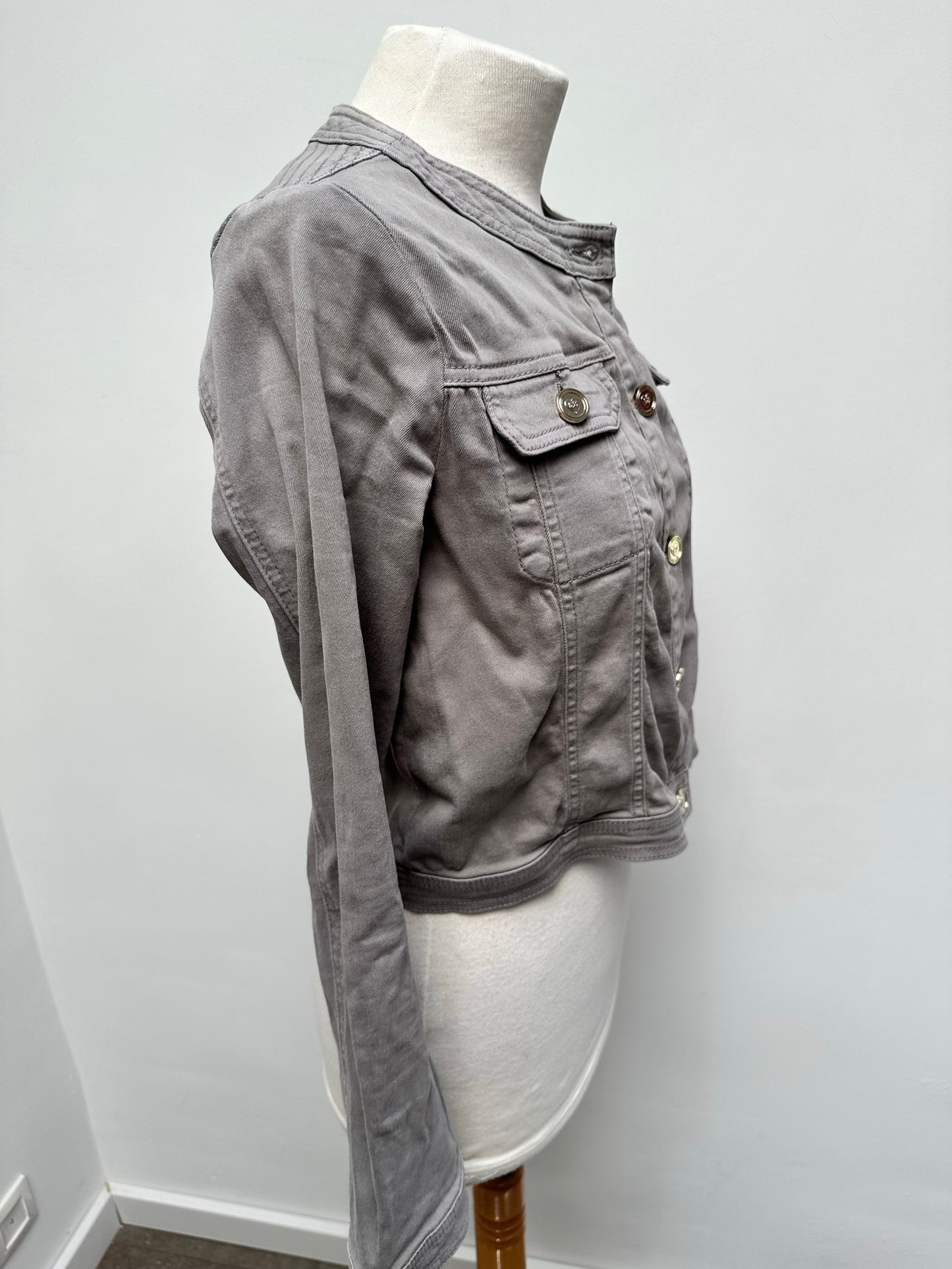 Twinset grijs jasje maat 170
