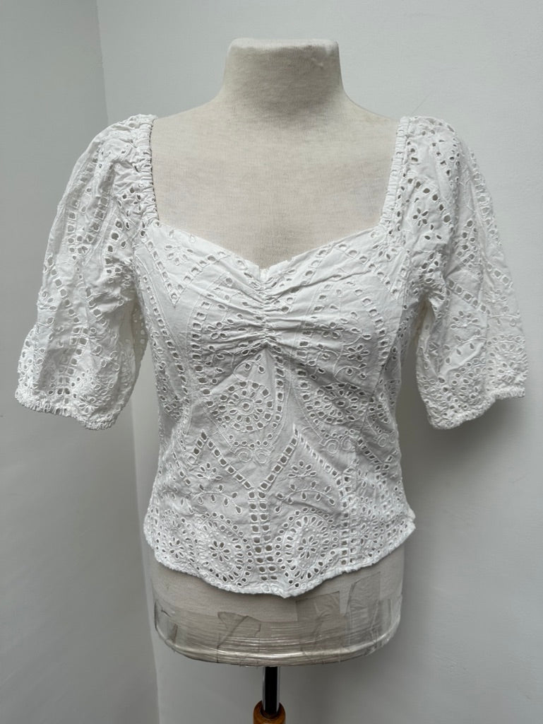 H&M wit bloesje met broderie maat 36