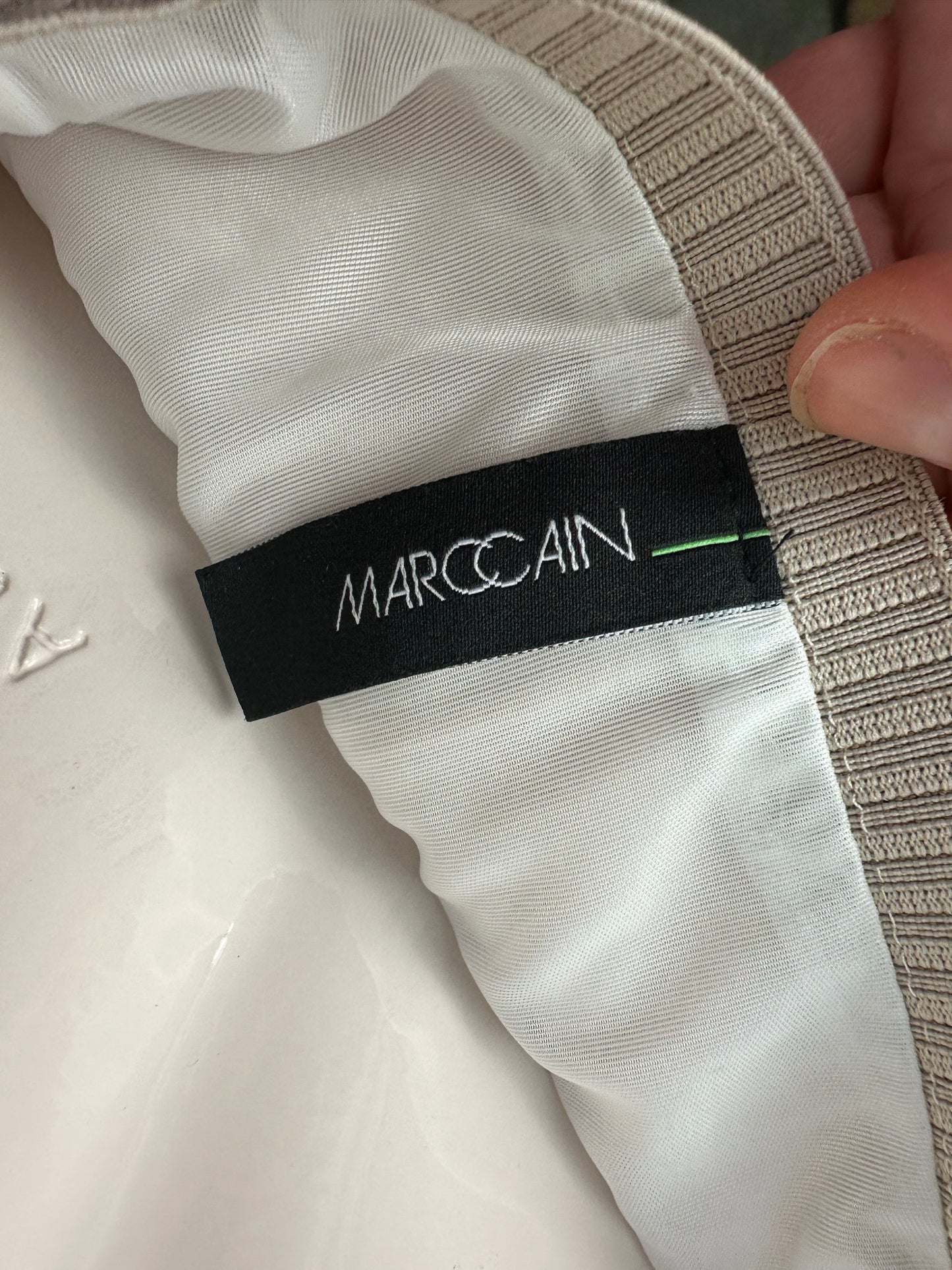 Marc Cain beige rokje maat 4