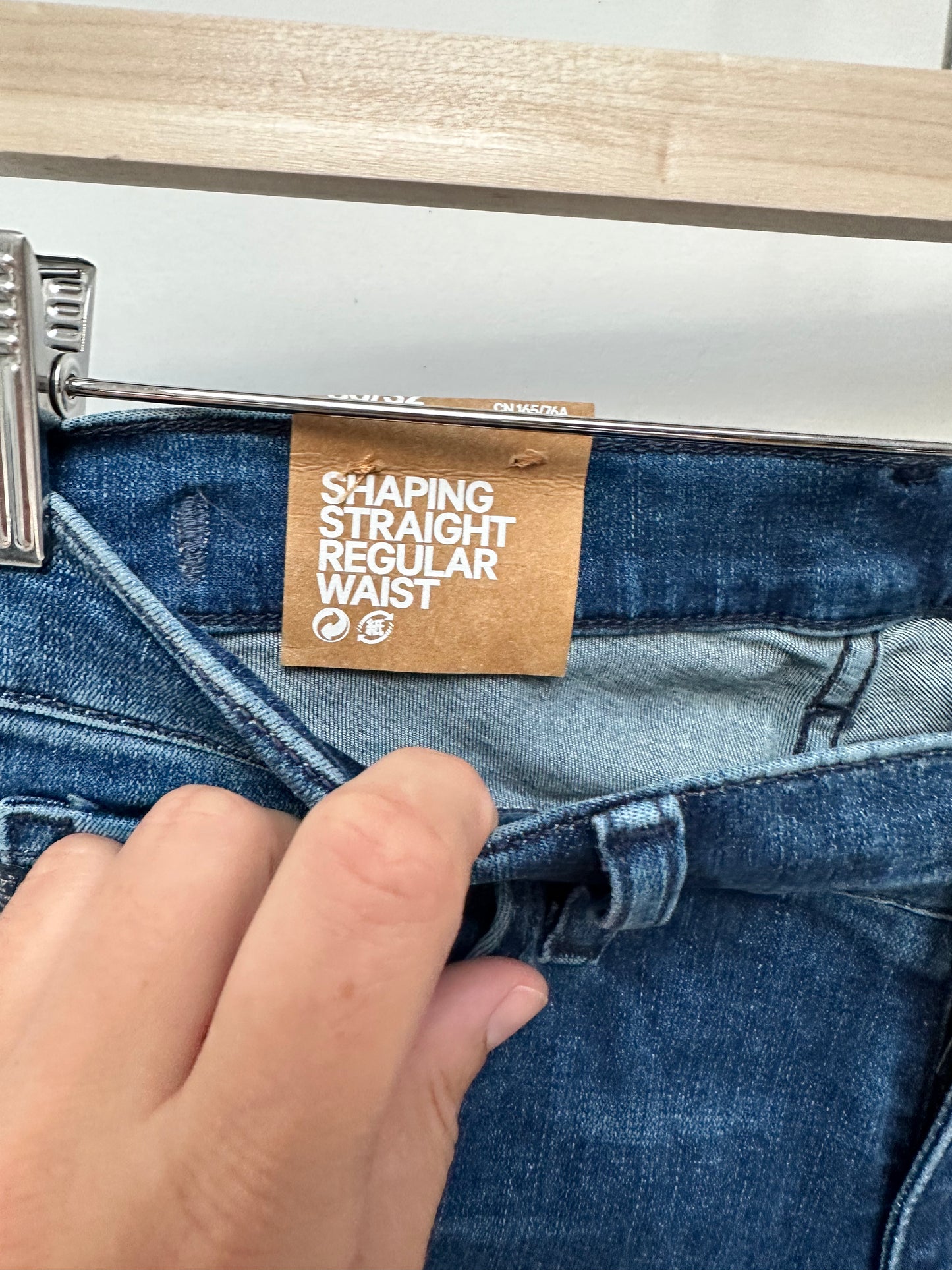 H&M shaping jeans straight regular waist maat 30/32