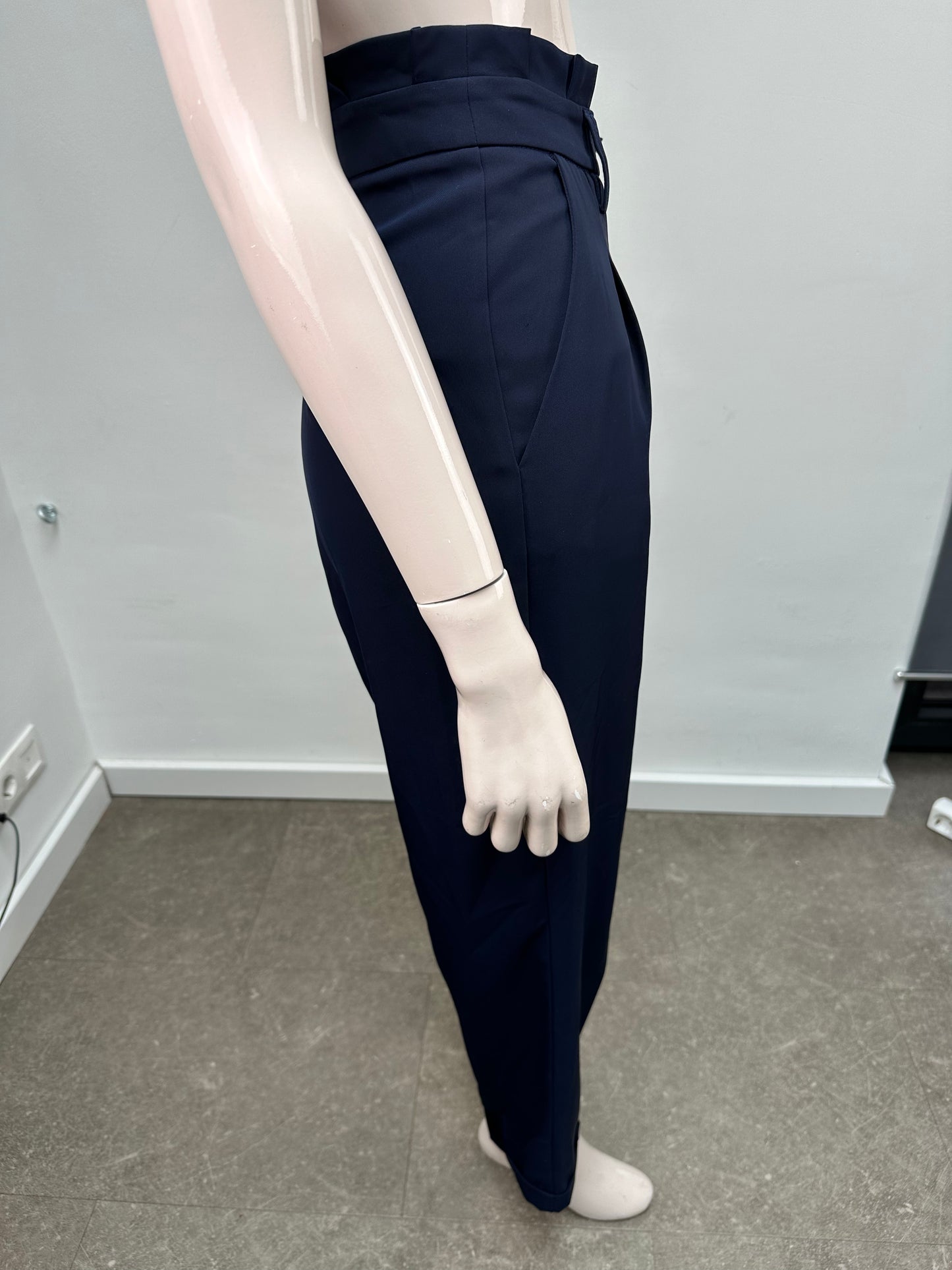 Blumarine donkerblauwe chino maat 38