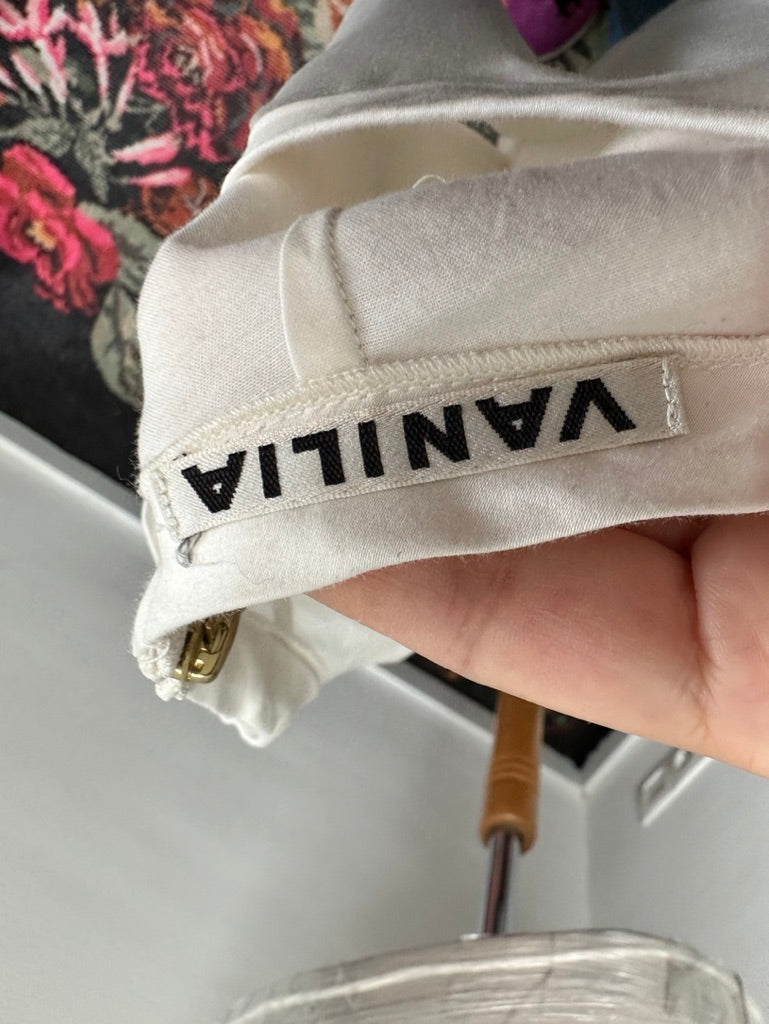 Vanilia crème top maat 38