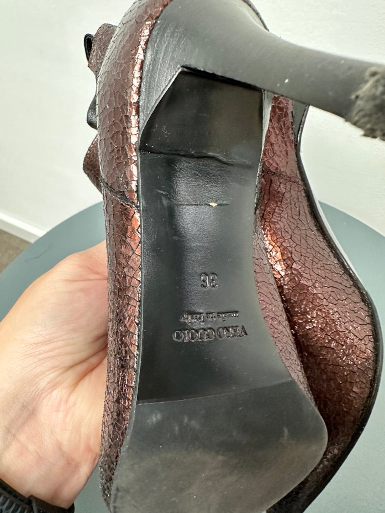 Malo bruine metallic enkellaarsjes maat 36