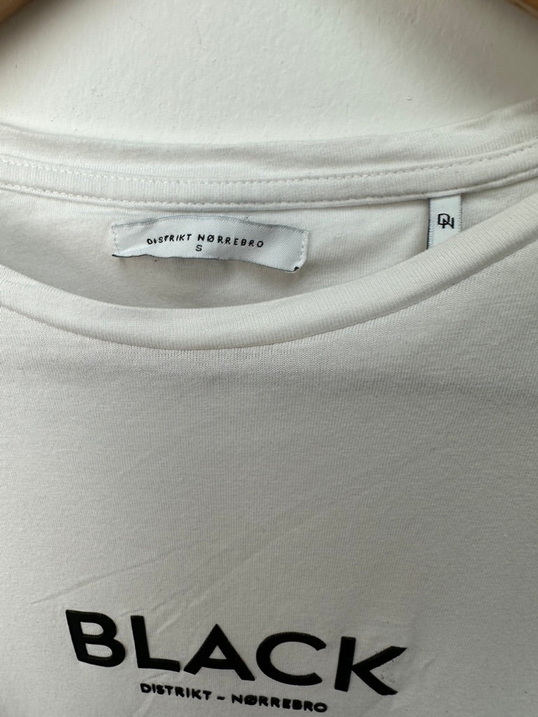 Distrikt Nørrebro wit t-shirt maat M