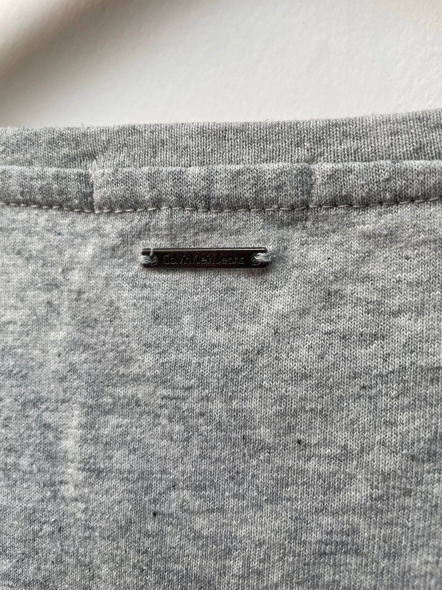 Calvin Klein grijs t-shirt cropped maat M