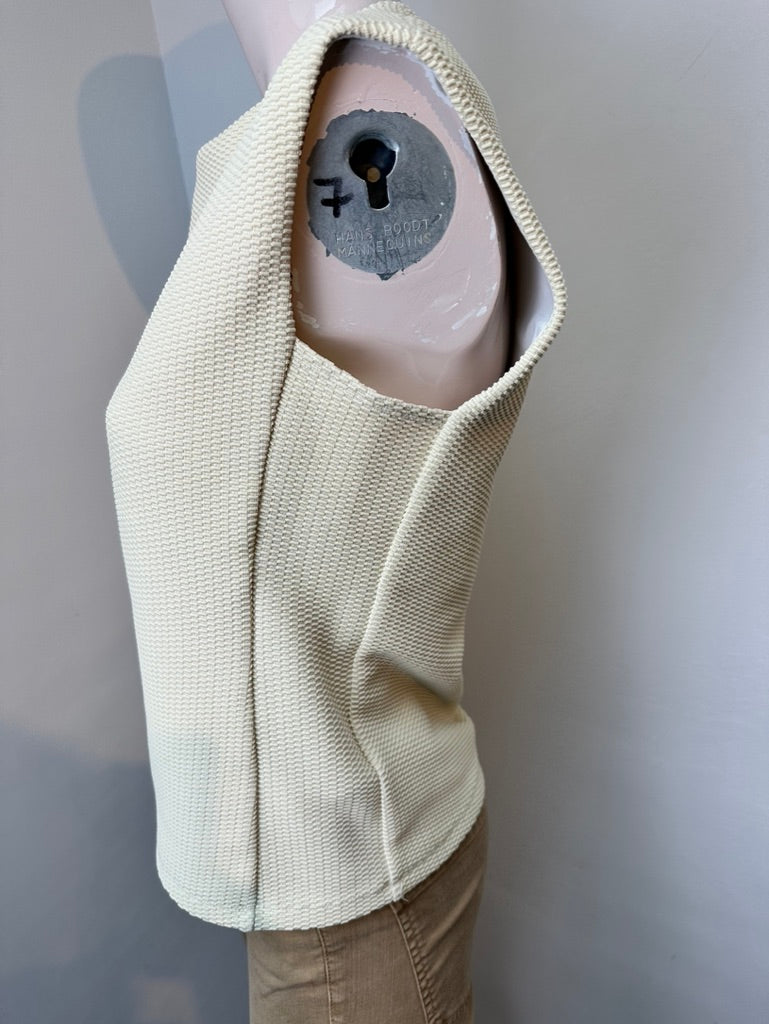 Vanilia crème top maat 40