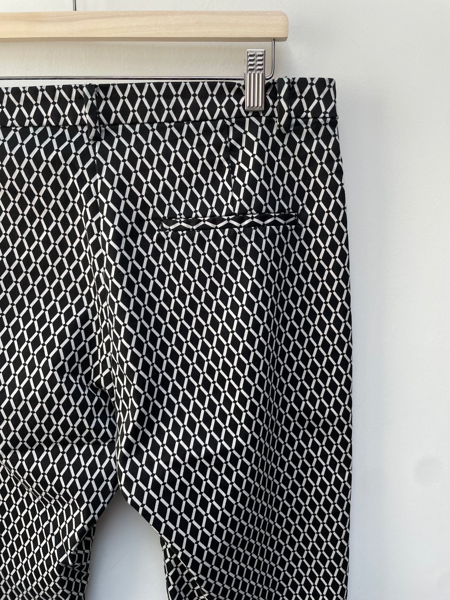H&M cropped chino zwart/wit maat 44