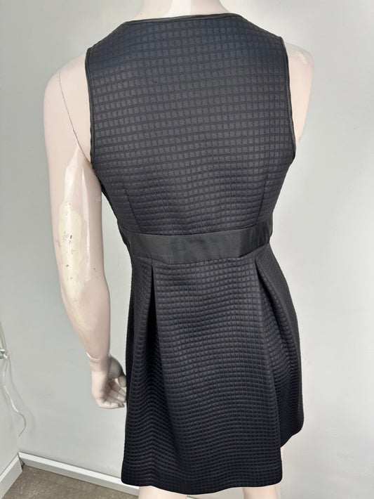 Pinko zwart overslagjurkje maat 36