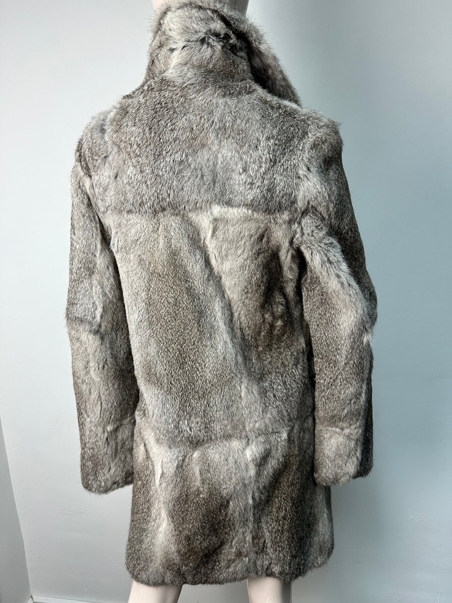 Essentiel Antwerp Fur jas maat 36