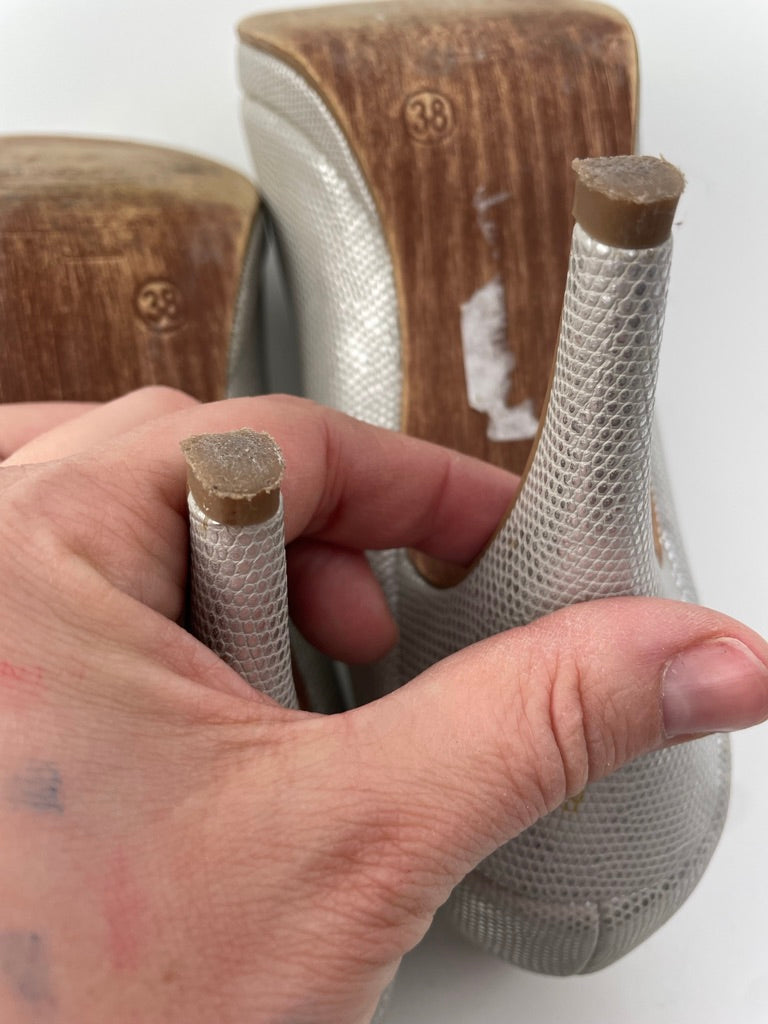 Tamaris zilveren pumps maat 38