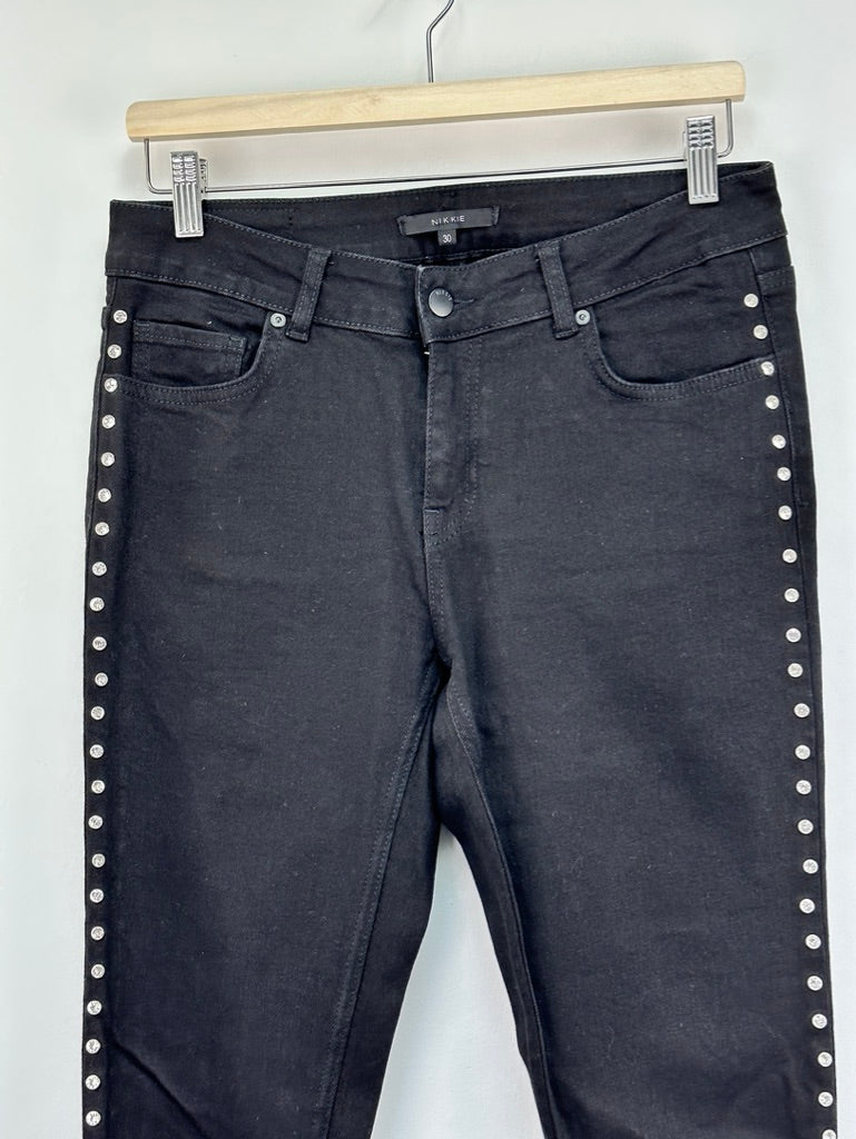 Nikkie zwarte jeans met strass maat 30