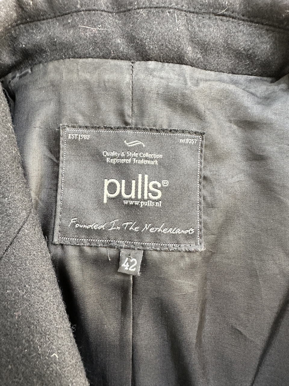 Pulls zwarte blazer maat 42