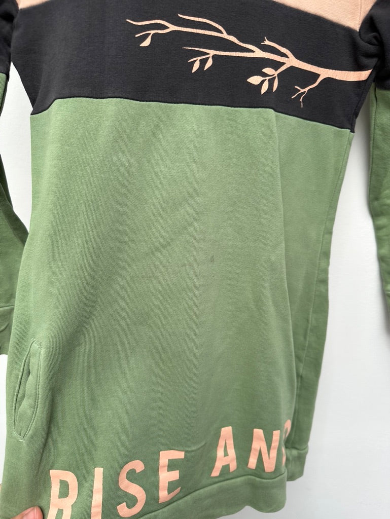 Nais hoodie maat 134/140