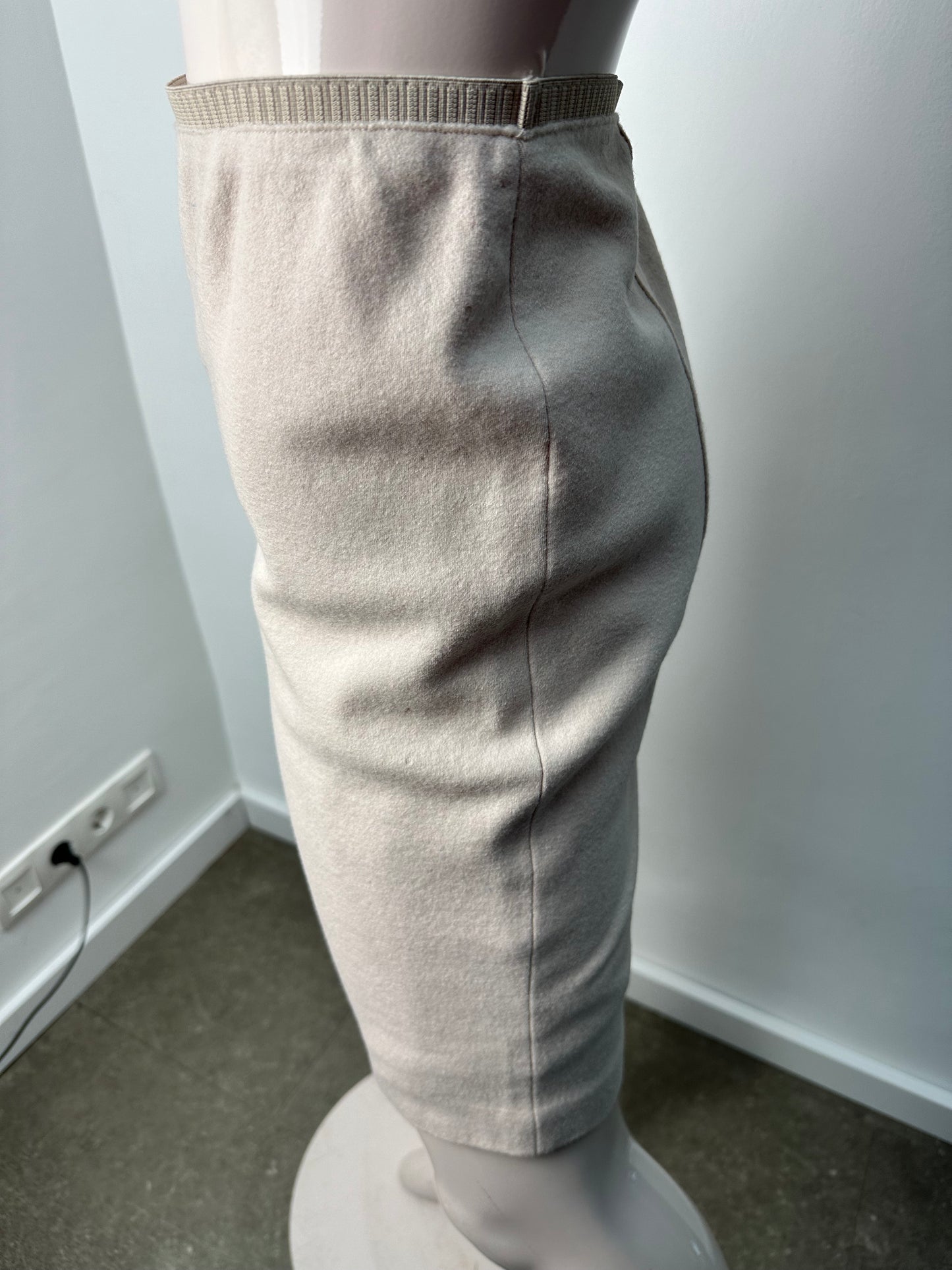 Marc Cain beige rokje maat 4