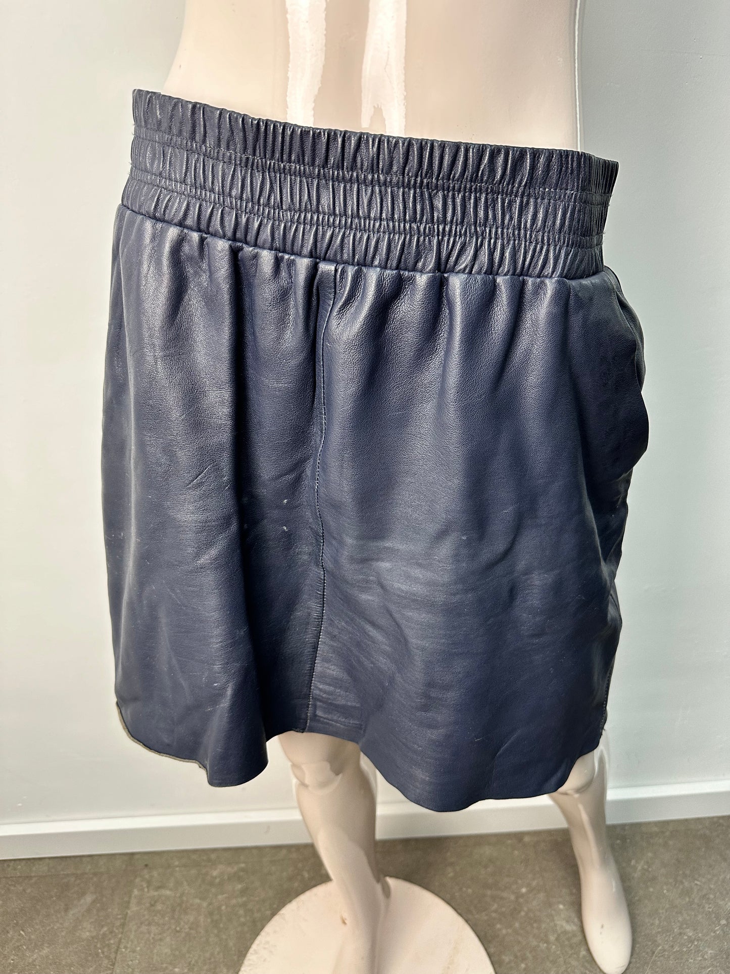 AIM blauw leren rokje maat L