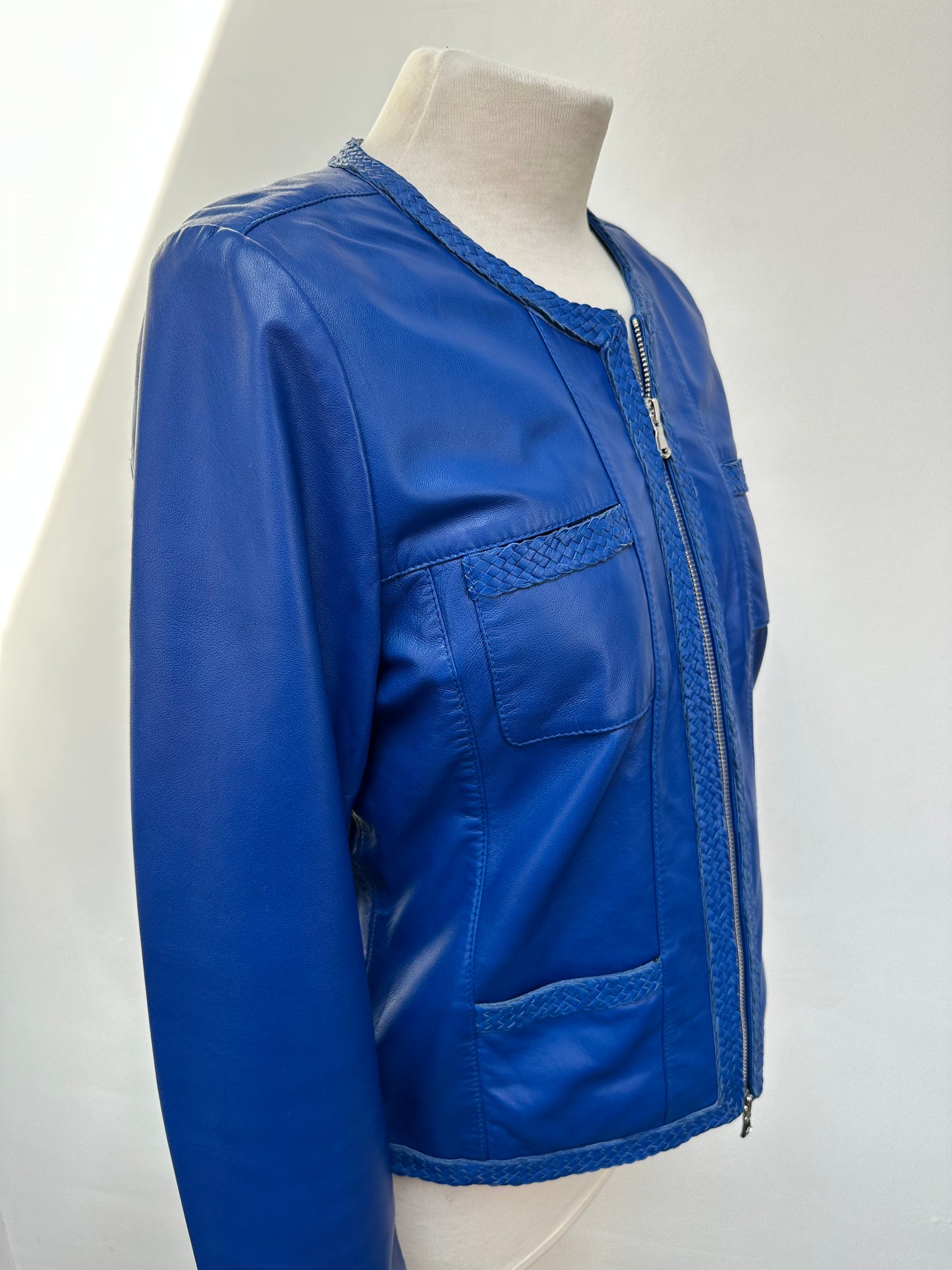 Claudia Sträter blauw leren jasje maat 40