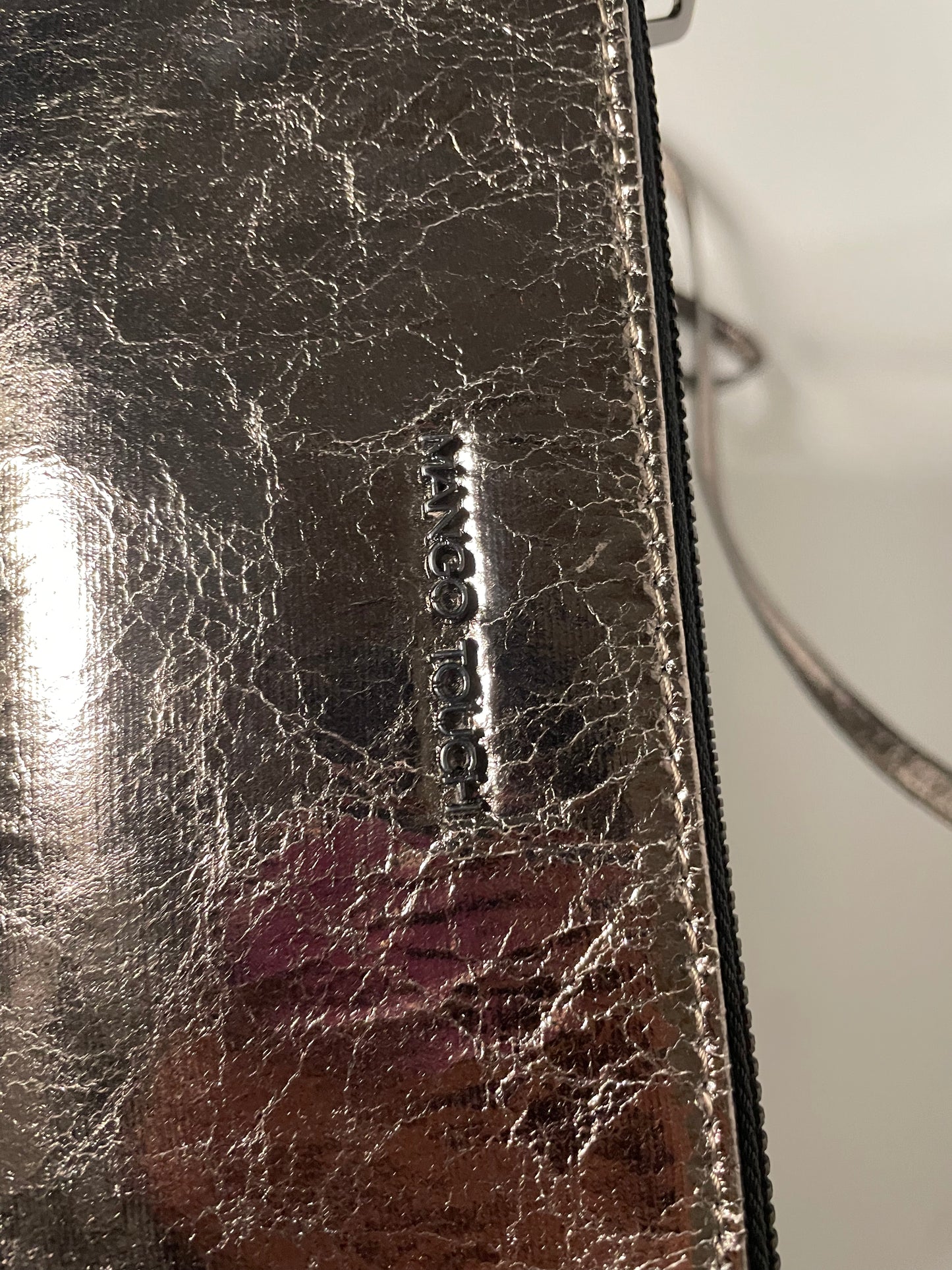 Mango Touch Kleine crossbody tas in zilver
