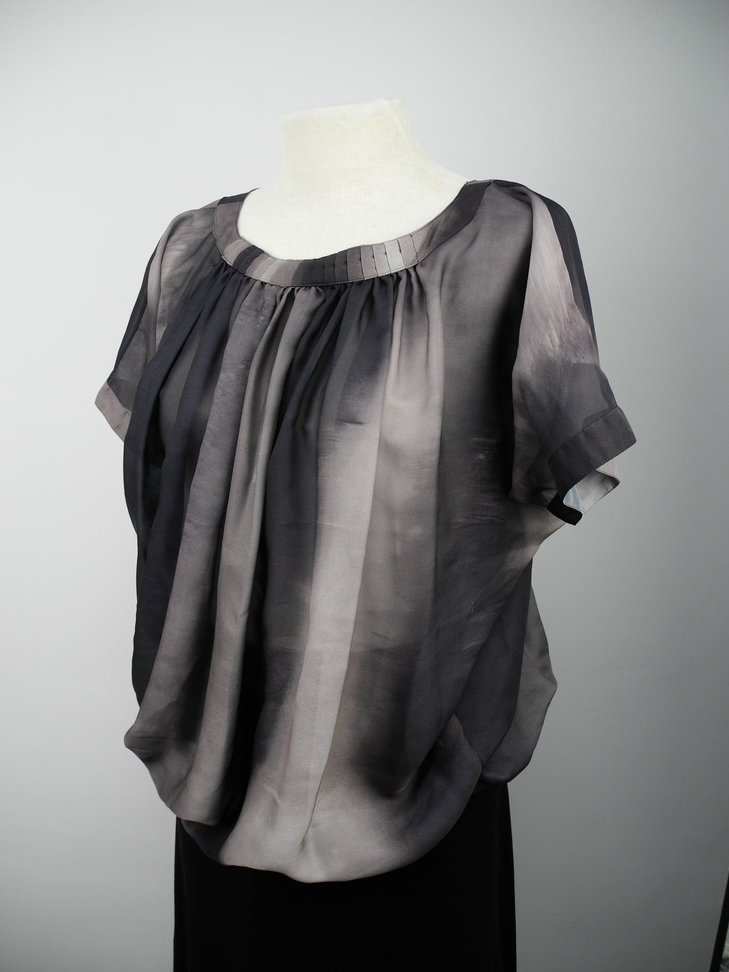 COS losse top met ombre-effect maat 36