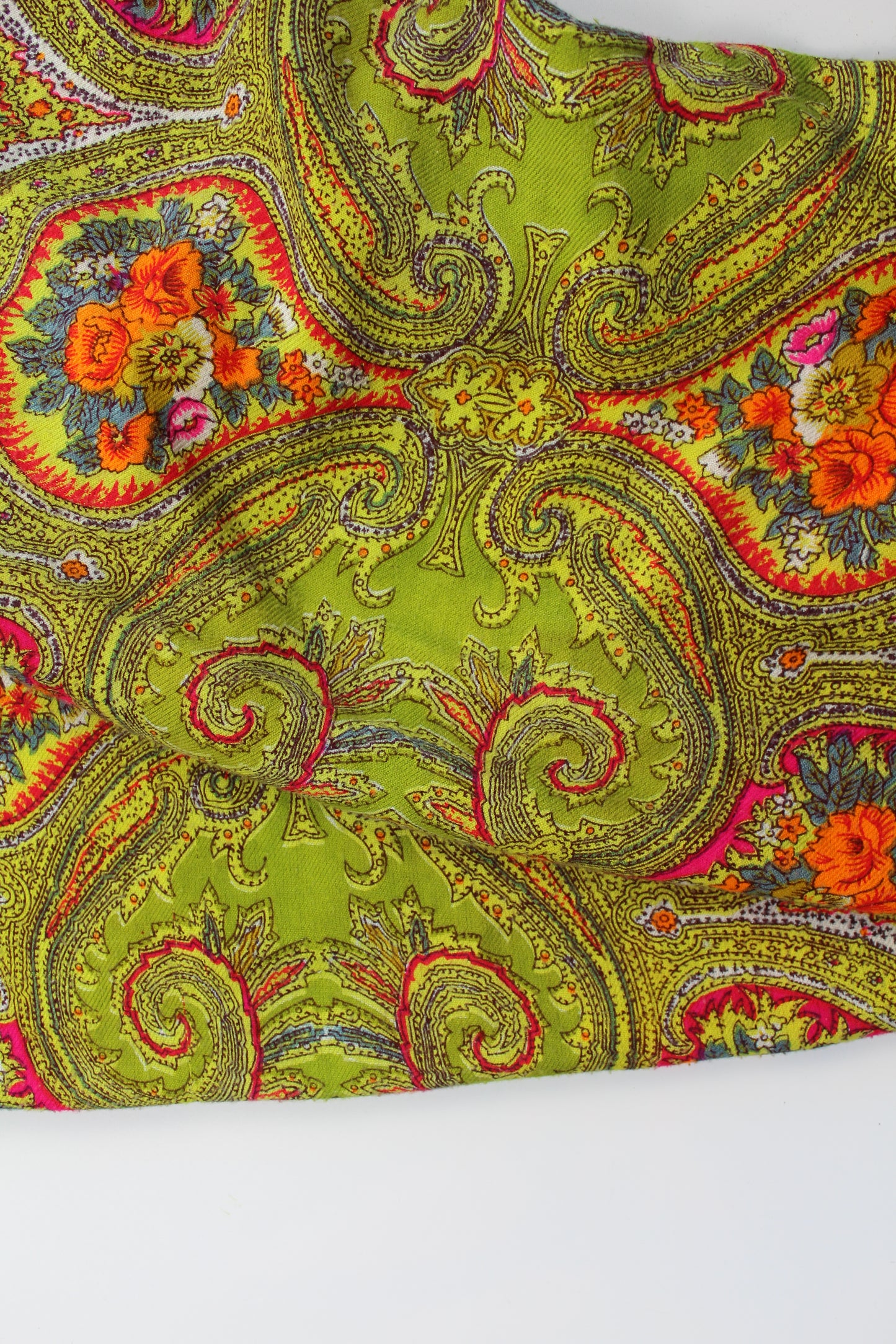 Oilily sjaaltje in felgroen
