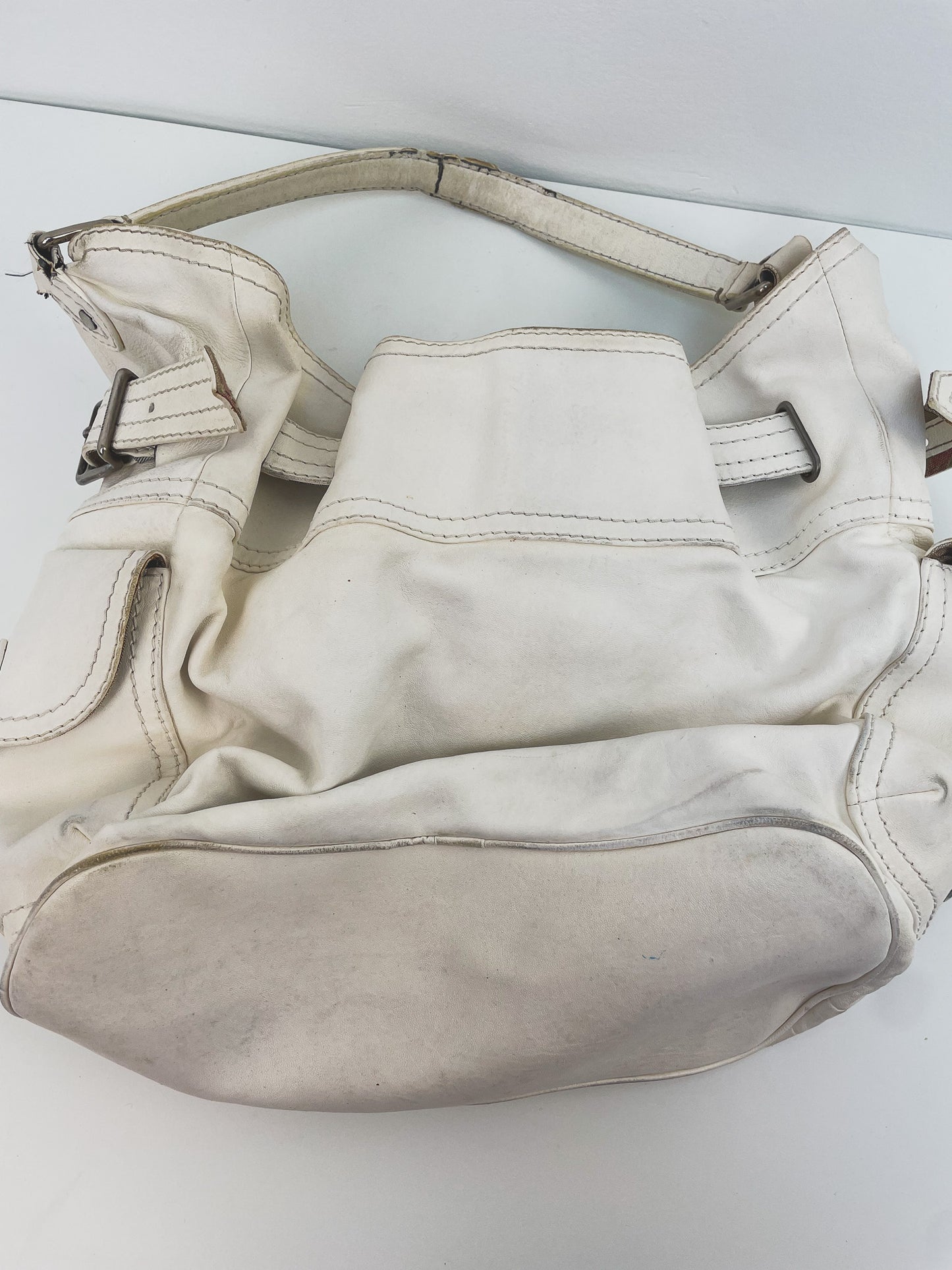 Burberry hobo schoudertas crème