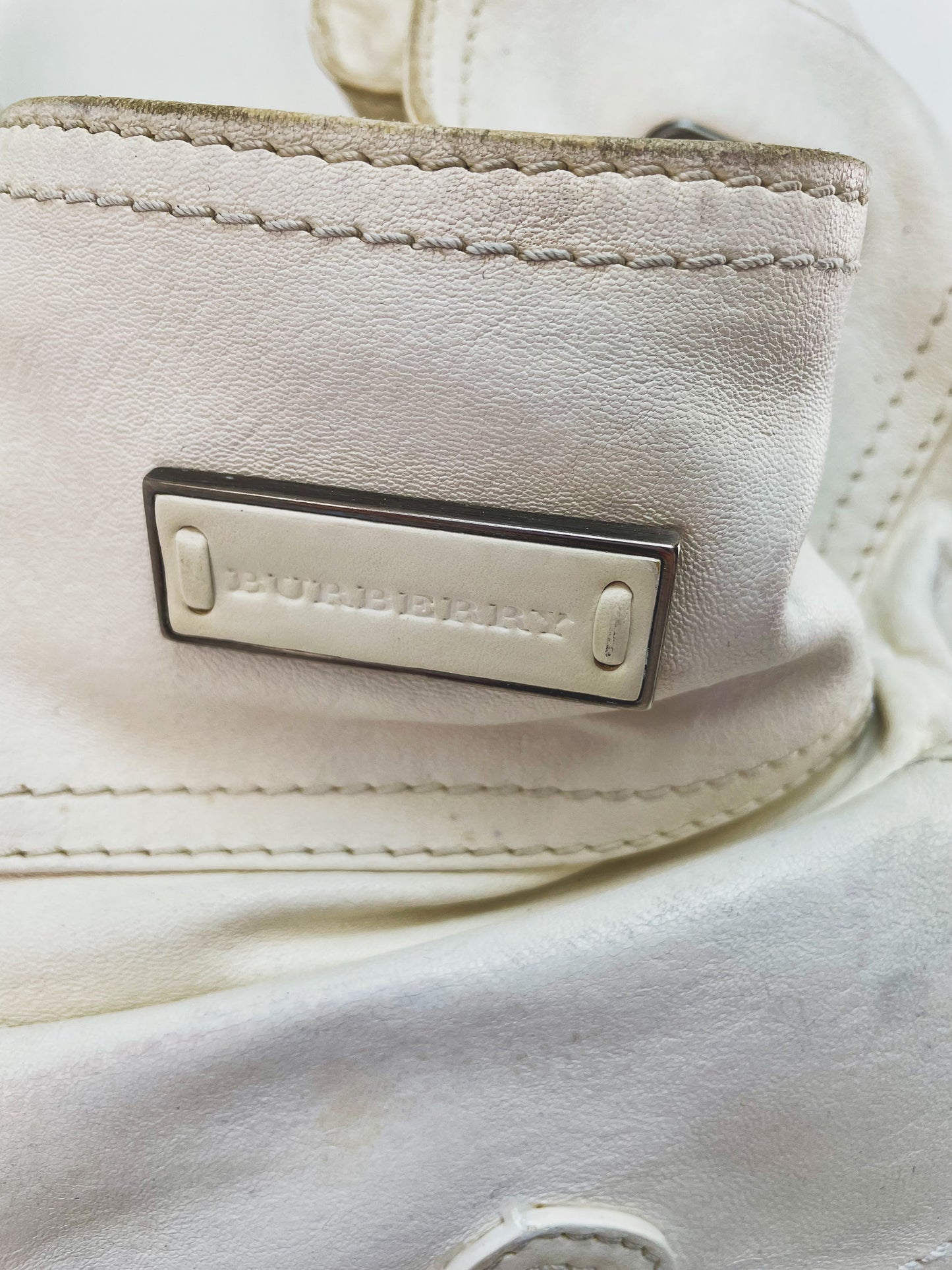Burberry hobo schoudertas crème