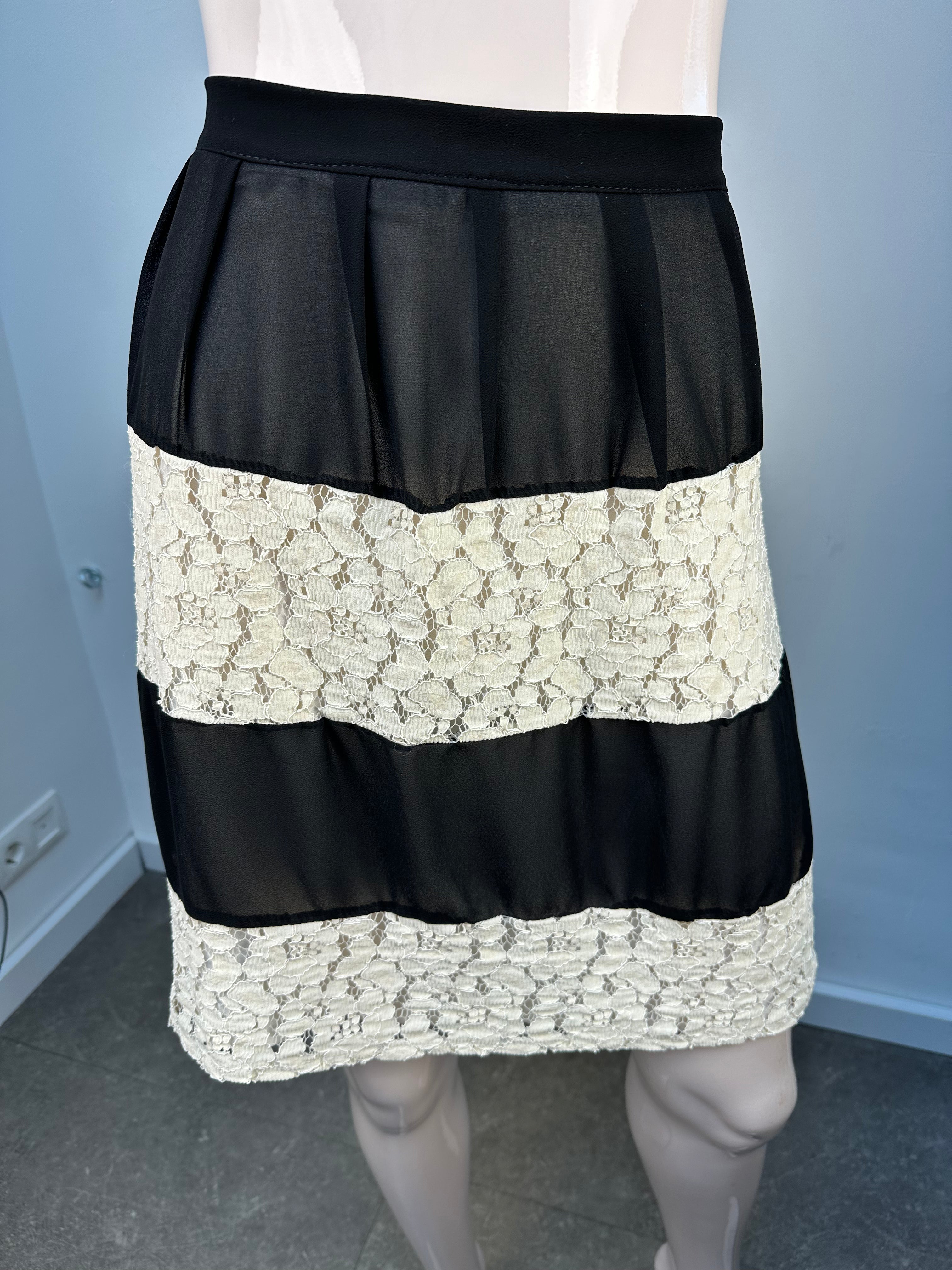 Miss Miss zwart-creme rokje maat M