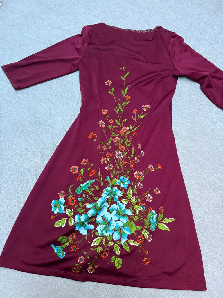 King Louie - Jurk - bordeaux, bloemenprint, wikkeljurk - L