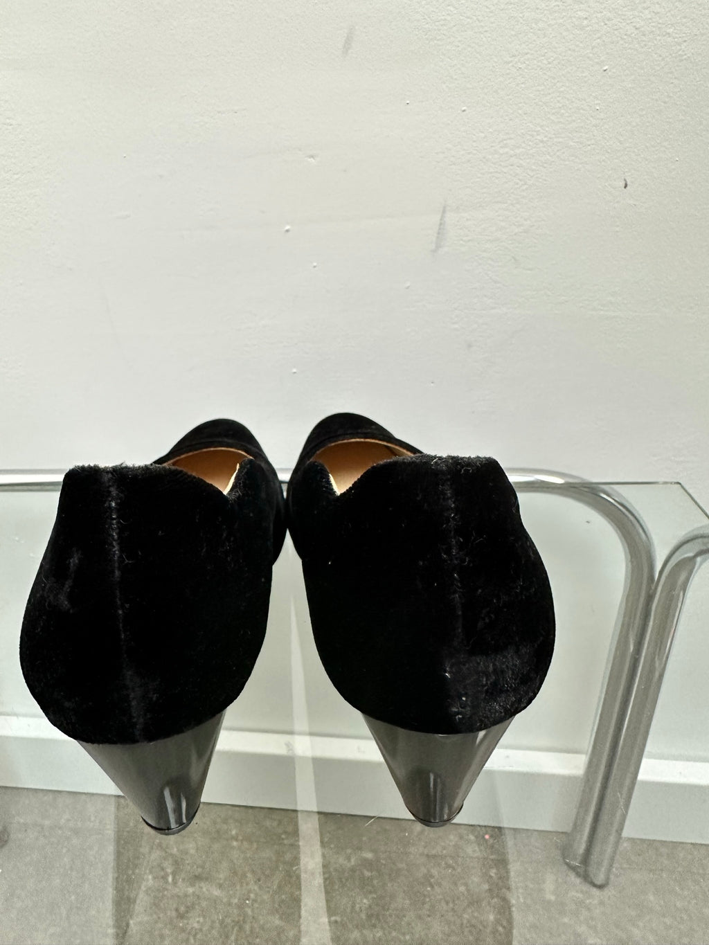 Zwarte fluwelen pumps Via Milano maat 6,5