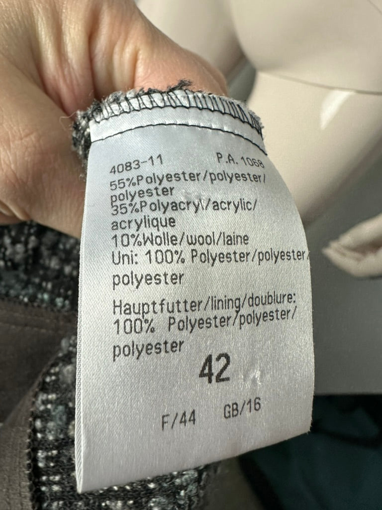 Sommermann bouclé jasje maat 42