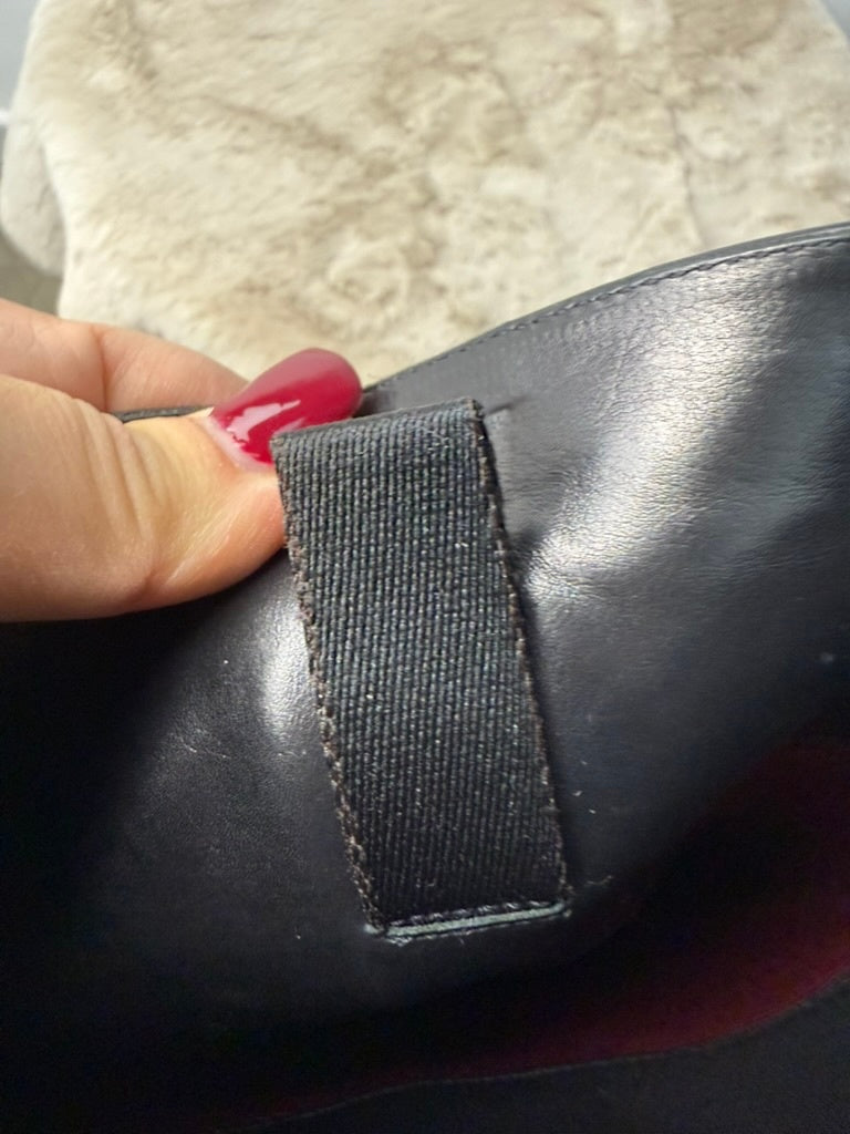 Prada Laarzen maat 39,5 Zwart met rood binnenwerk