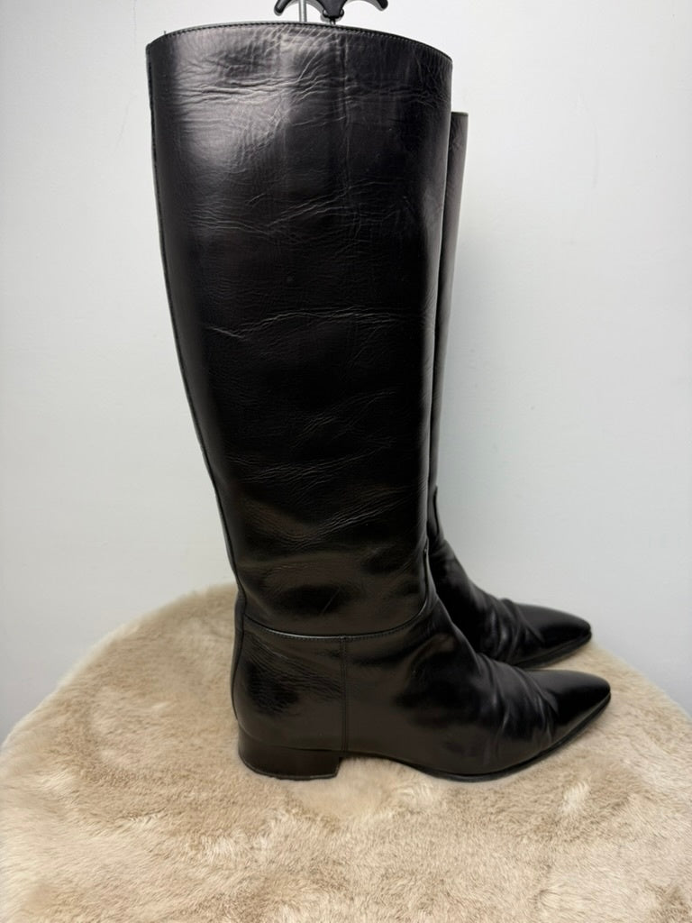 Prada Laarzen maat 39,5 Zwart met rood binnenwerk