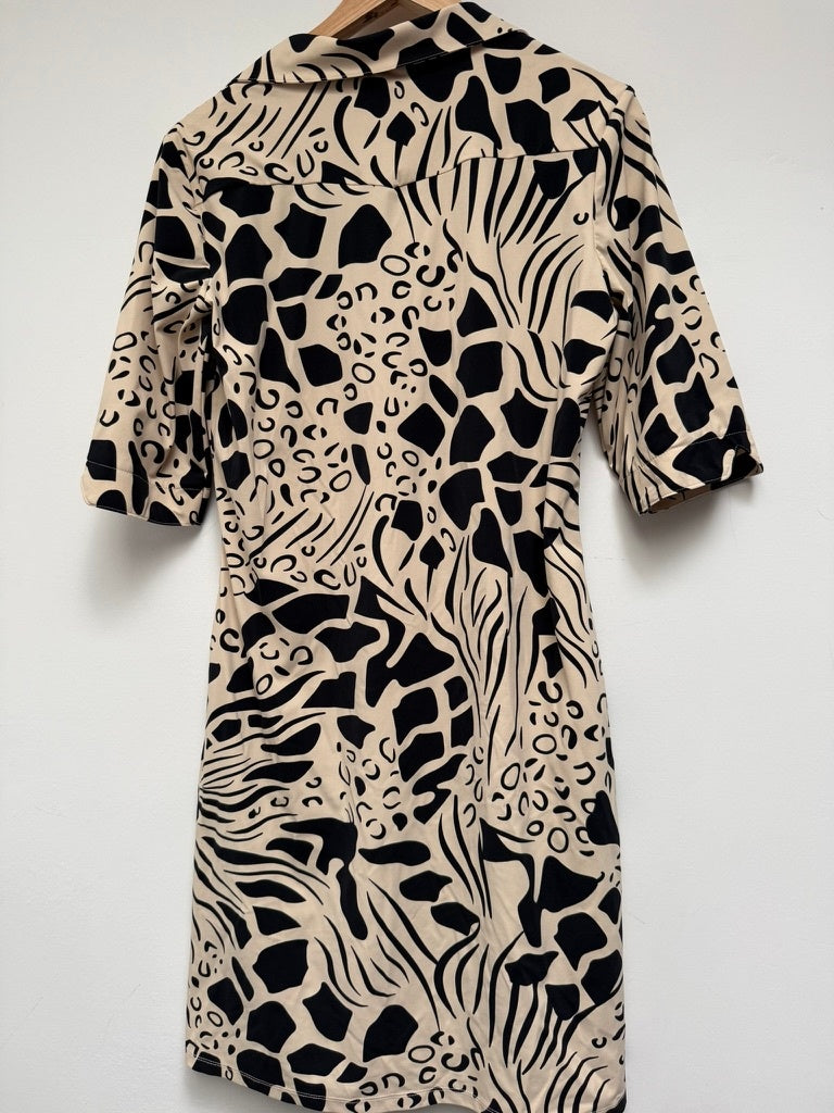 Y-conic Jurk maat S Beige en zwart