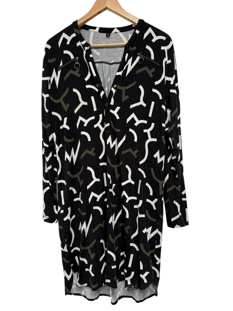 Zoso Jurk maat M Zwart met wit en grijs patroon