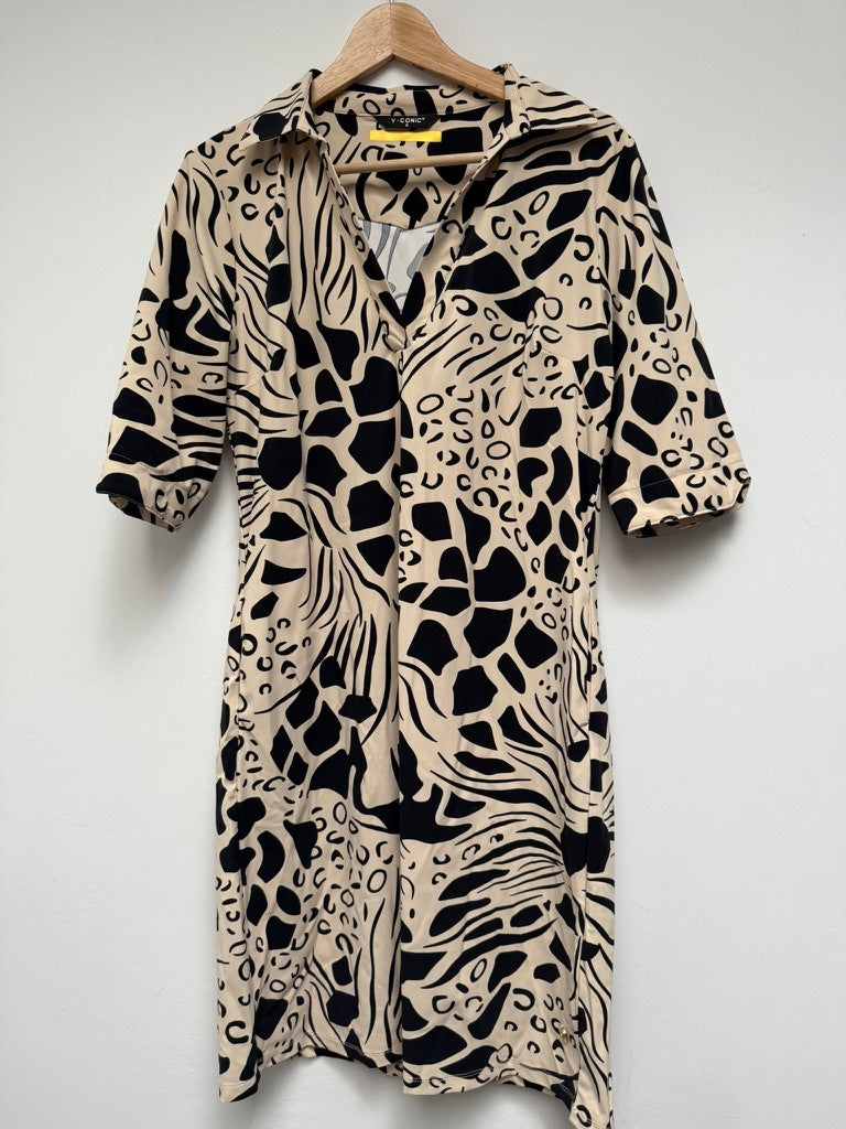 Y-conic Jurk maat S Beige en zwart