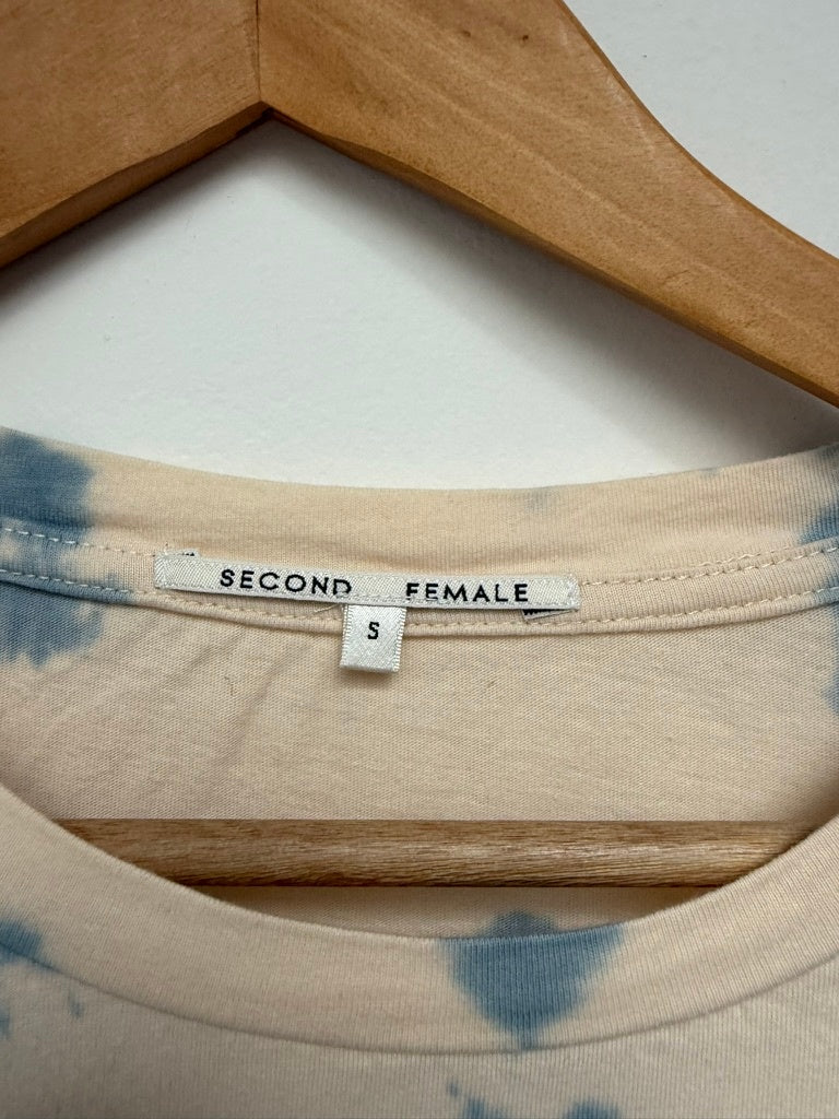 SECOND FEMALE T-Shirt maat S lichtblauw, beige
