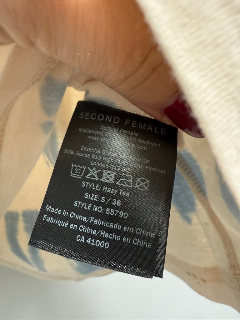 SECOND FEMALE T-Shirt maat S lichtblauw, beige