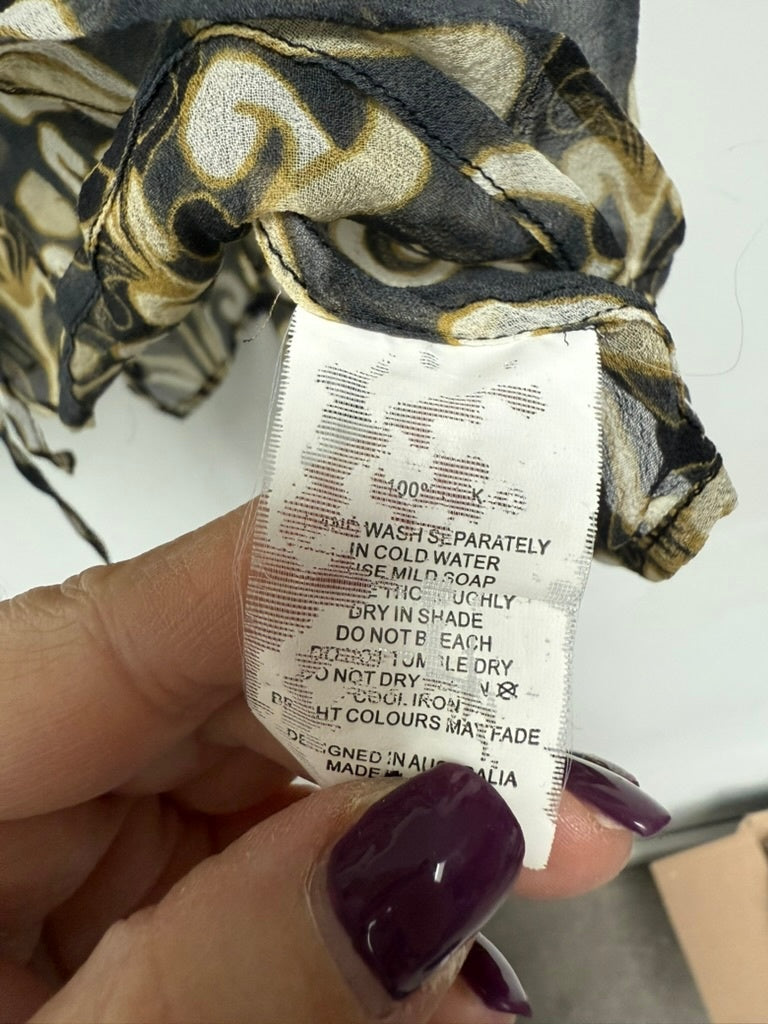 Seafollly Tuniek maat L Zwart met beige/goud patroon