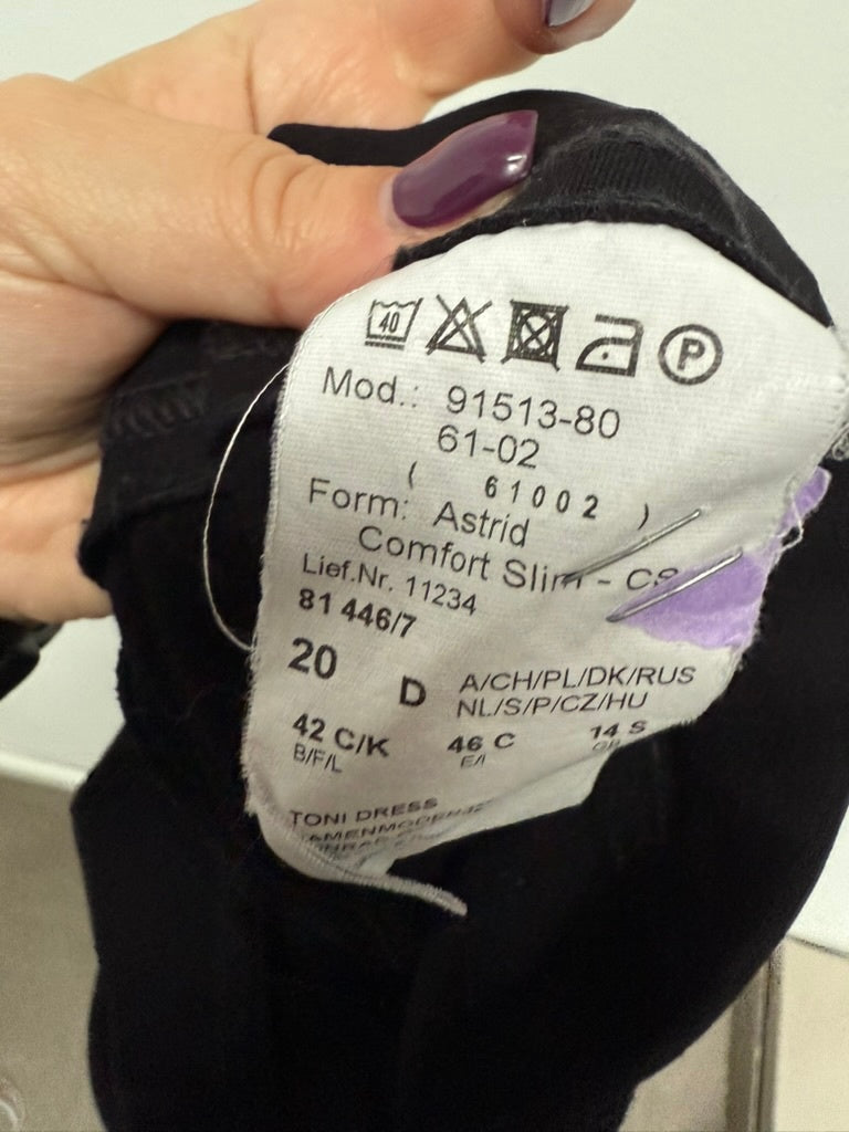 Toni Broek maat 40 kort Zwart