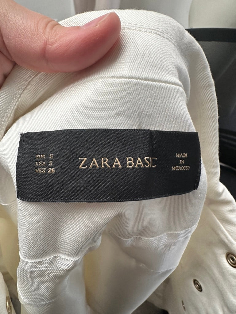 Zara recht jasje wit maat S