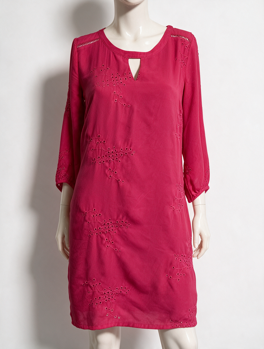 LOLA LIZA - Jurk - roze, opengewerkte details, ronde hals met V-uitsnede - maat S