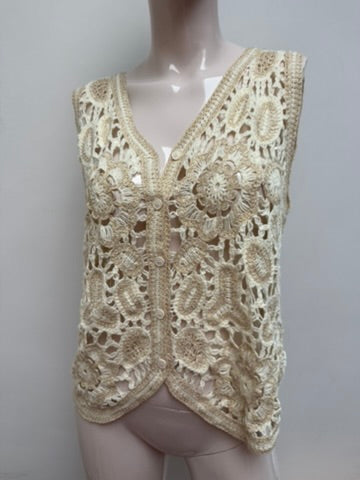 Studio Eleven Collection - Gilet - crème, opengewerkt bloemmotief, knoopsluiting - 1 maat